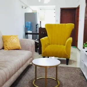 Apartment Denis Garden,2br, Gym,wifi,netflix,free Parking *