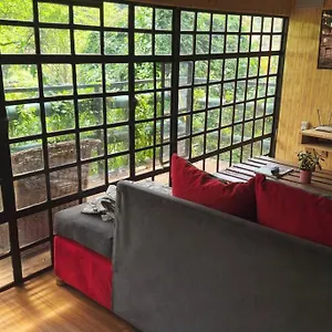 Karen Tree House * Nairobi