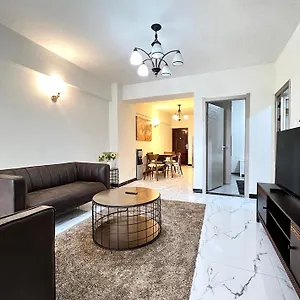 Lovely 2bedroom Overlooking Nairobi