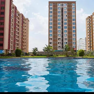 1-bed In Next To The Mall