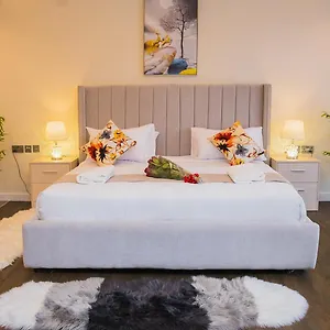 Capital M 2 Bedrooms By Bednbeyond Westlands Nairobi