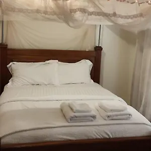 Heavenly Rhapta Royals Apartment