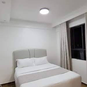 Bikira * Nairobi