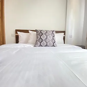 Batiko Comforts Apartment *