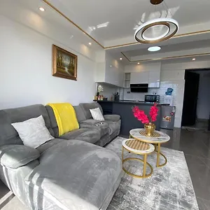 Luxurious 1br Centrally-located In The Heart Of The Serene Suburbs Of Kilileshwa Apartment *