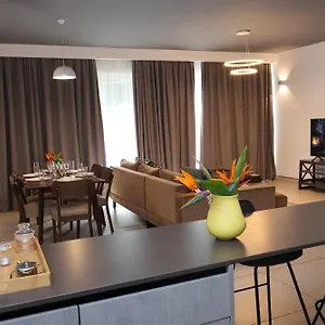 B101 Purple Haze Apartment *