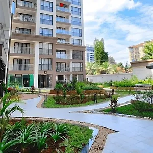 Luxurious Riverside *