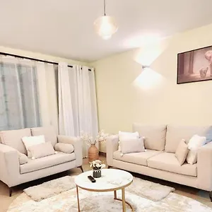 Golden Touch Luxury Superior Apartment