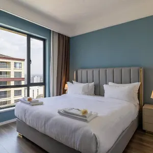 Apartment Sunset Skyline Alba By Yourhost, 1 Bedroom, *