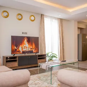 Capital M By Bednbeyond Ex Dehali Line In Westlands, Nairobi, Kenya Apartment
