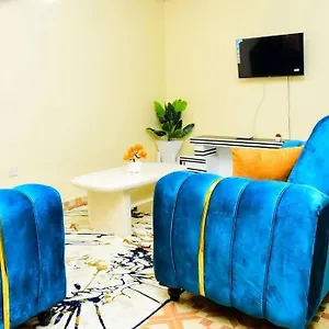 Apartment Royalty Homes *