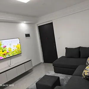Apartment Cozy By Mia Collective *