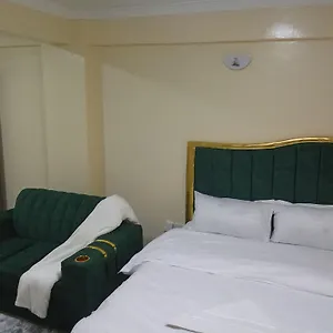 Apartment Crown Z Towers *
