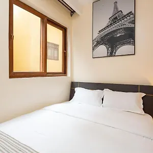 Moonvally 1br Ναϊρόμπι