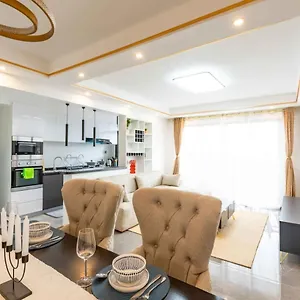 Stylish 2 Bedroom With King Bed, Gym, Children Playground And Panoramic Views Nairobi