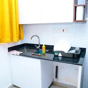 Apartment Lorrah's Furnished Apartments, Enkang