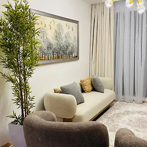 Apartment Leshwa House Luxury
