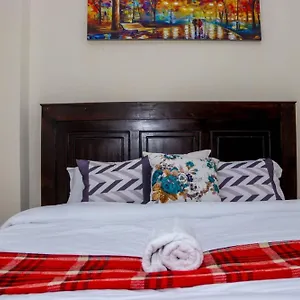 Four Fairlane Jkia Airport Loft Apartment *