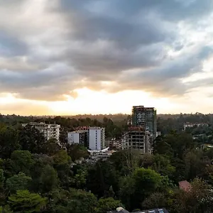 Chic High-rise With Picturesque Skyline View Apartment *
