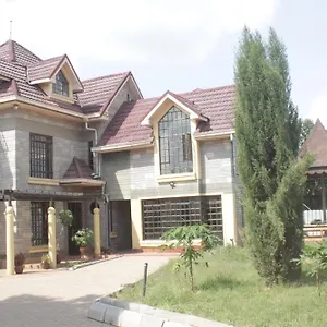 Eshborns House - Near Jomo Kenyatta International Airport And Sgr With Shuttle Services Syokimau