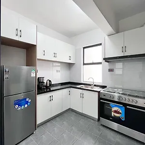 Heavenly Havens Three Bedroom With Swimming Pool Fully Equipped Gym Ample Parking Space And Child Play Area And A Relaxing Rooftop With Amazing Scenic Views Nairobi