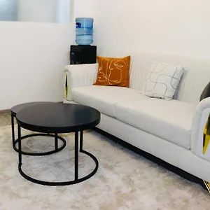 Apartment Whitehouse