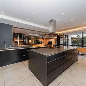 Apartment Black Charm