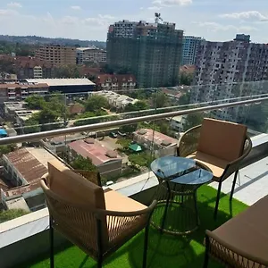 Silver Harbor Apartment