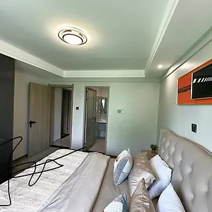 Apartment Jerry Suits