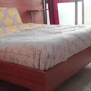 Comfy Private Ensuite Guest Homestay *