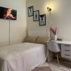Ore-nook * Nairobi