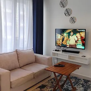 Homely With Free Parking,wifi And Netflix * Nairobi