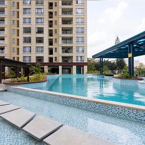 Cozy With Swimming Pool In Apartment Nairobi