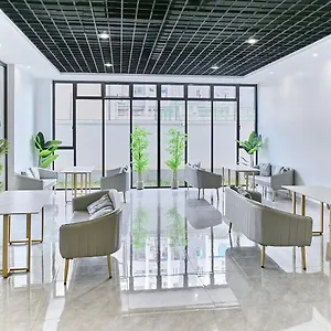 Serene By Avilia Apartment *