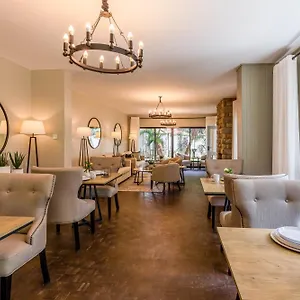 Macadamia Boutique Living Bed & Breakfast *