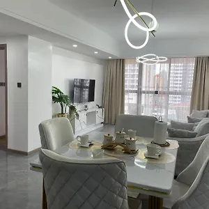 아파트 Comfy 2 Bedroom 나이로비