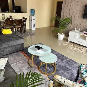 Apartment Bee Luxury Homes 3bedroom