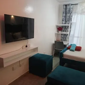 Cozy Island * Nairobi