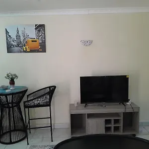 Charis * Nairobi