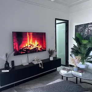 Kilimani Yaya Center Furnished 2 Bedrooms * Nairobi