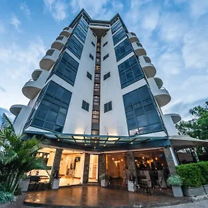 The Lofts On Wood Avenue Aparthotel Nairobi