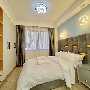 Serenity Heights With Heated Swimming Pool Fully Equipped Gym Ample Parking Space Child Play Area And A Relaxing Rooftop With Amazing Scenic Views 公寓