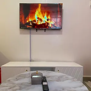 Modern Cosy Apartment *