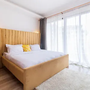 Apartment Newly Furnished With Swimming Pool, Fully Equipped Gym, Private Parking Space,children Playground And Unbeatable Scenic Views *