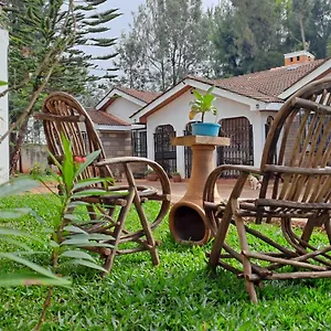Indovu Back Packers Hostel *