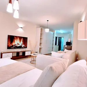 Apartment Kay & Chuchu's Luxury Homes *