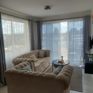 Cosy One Bedroom With A Swimming Pool Lägenhet Nairobi