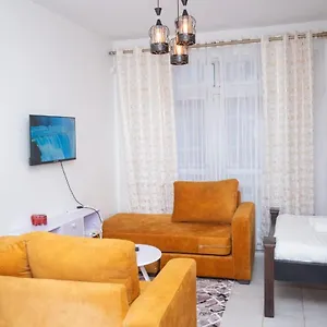 Serene Getaway Along Ngong Road-nairobi,kenya Bed & Breakfast