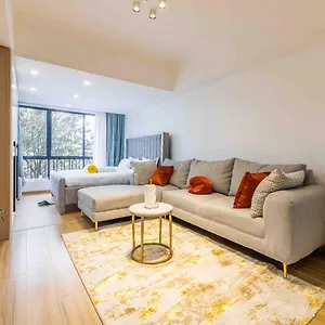 公寓 Executive In Kilimani With Breathtaking Views Child Playground Swimming Pool And Ample Parking *