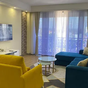 Stunning Two Bedroom With Heated Swimming Pool Fully Equipped Gym Ample Parking Space And A Relaxing Rooftop With Breathtaking Views *